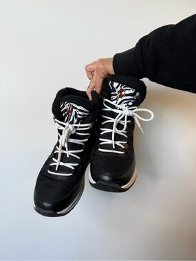 Cougar Sneaker-style Black Lace-Up Winter Boots with Zebra Accent | Women’s 8